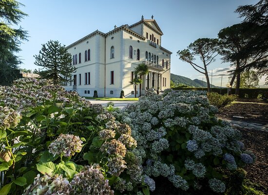 Salón Jardín La Farra